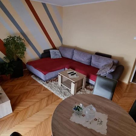 Apartman Ori ウマグ エクステリア 写真