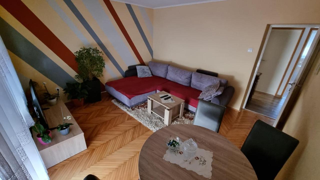 Apartman Ori ウマグ エクステリア 写真