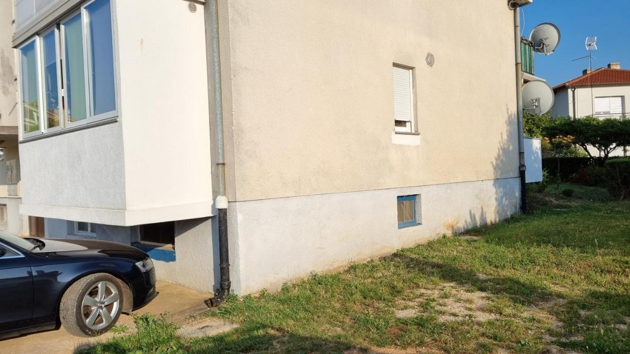 Apartman Ori ウマグ エクステリア 写真