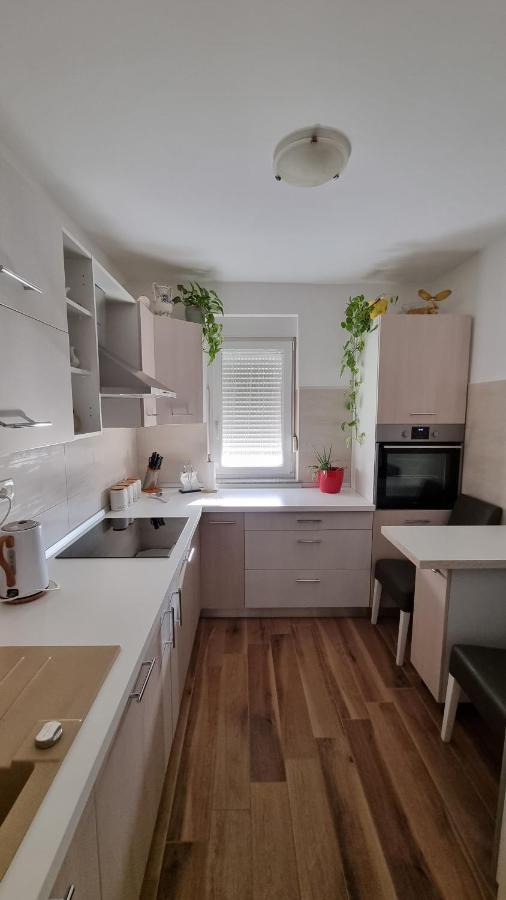 Apartman Ori ウマグ エクステリア 写真