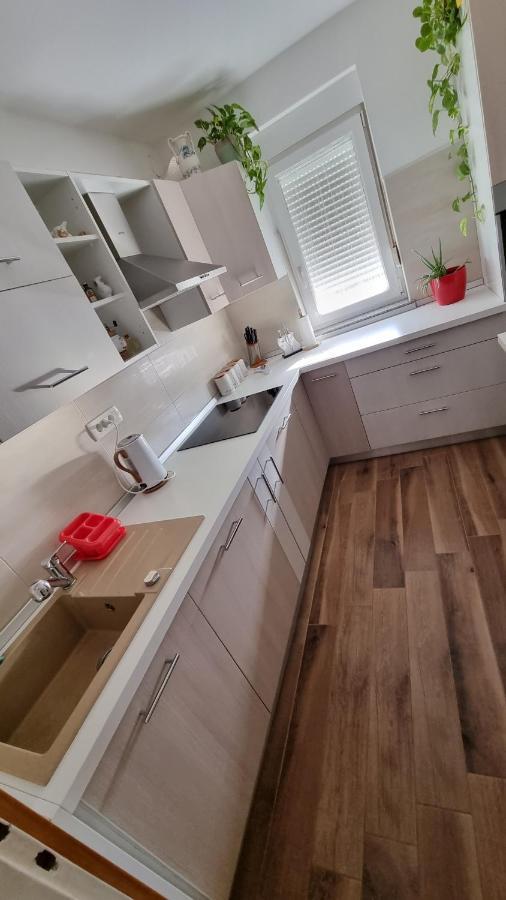 Apartman Ori ウマグ エクステリア 写真