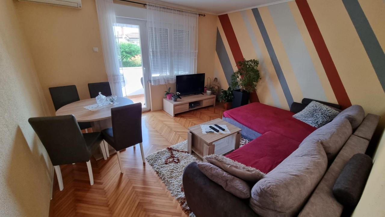 Apartman Ori ウマグ エクステリア 写真