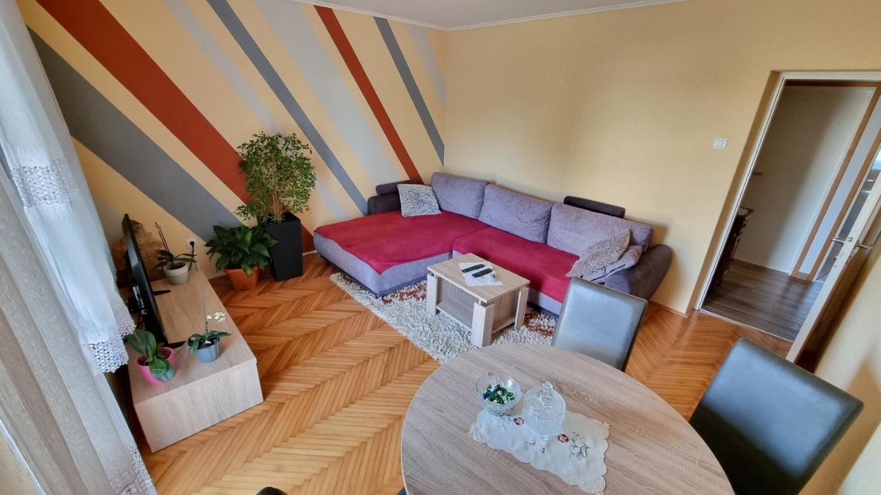 Apartman Ori ウマグ エクステリア 写真