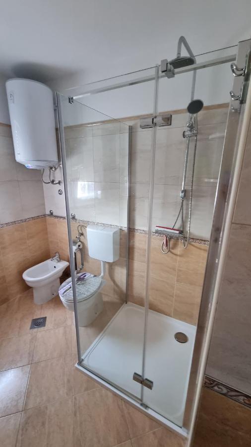 Apartman Ori ウマグ エクステリア 写真