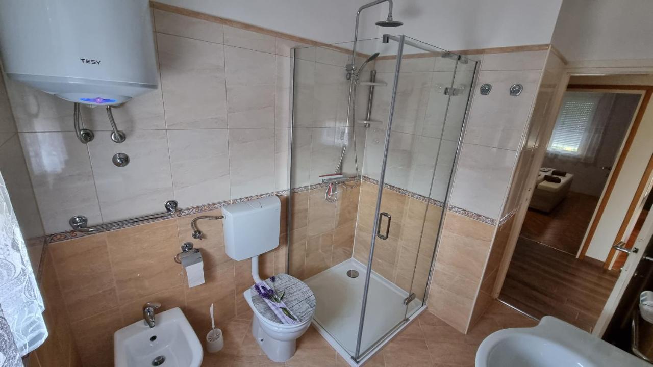 Apartman Ori ウマグ エクステリア 写真